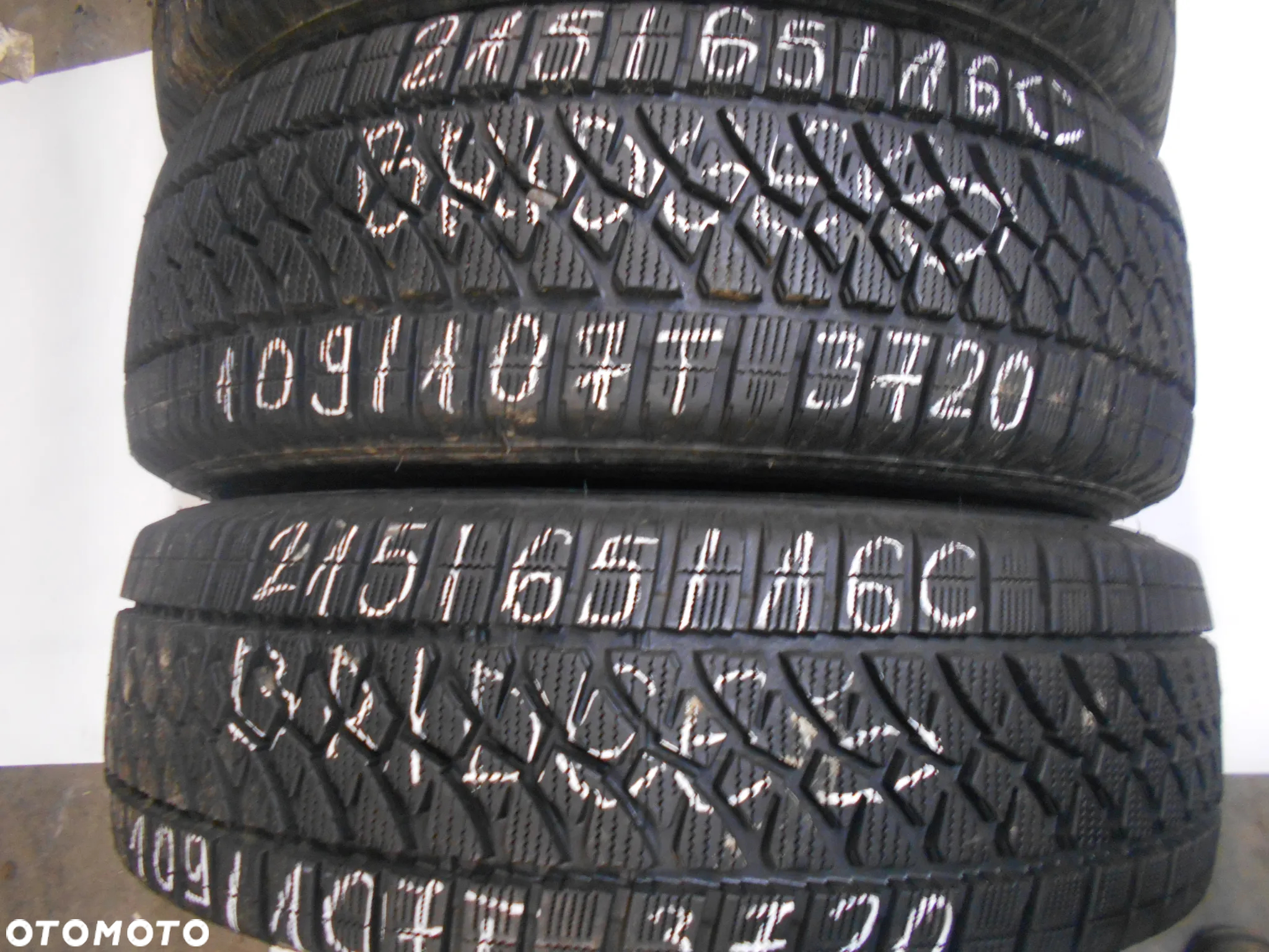 OPONY  215/65R16C BRIDGESTONE BLIZZAK W 810 DOT 3720 9MM - 2