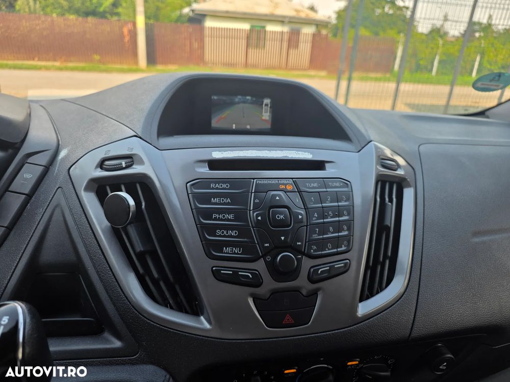 Ford TRANSIT CUSTOM - 11