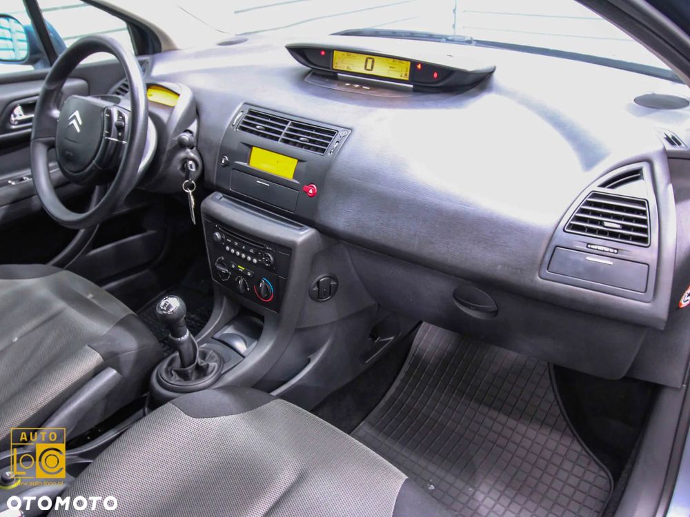 Citroën C4 1.6 16V Style - 8