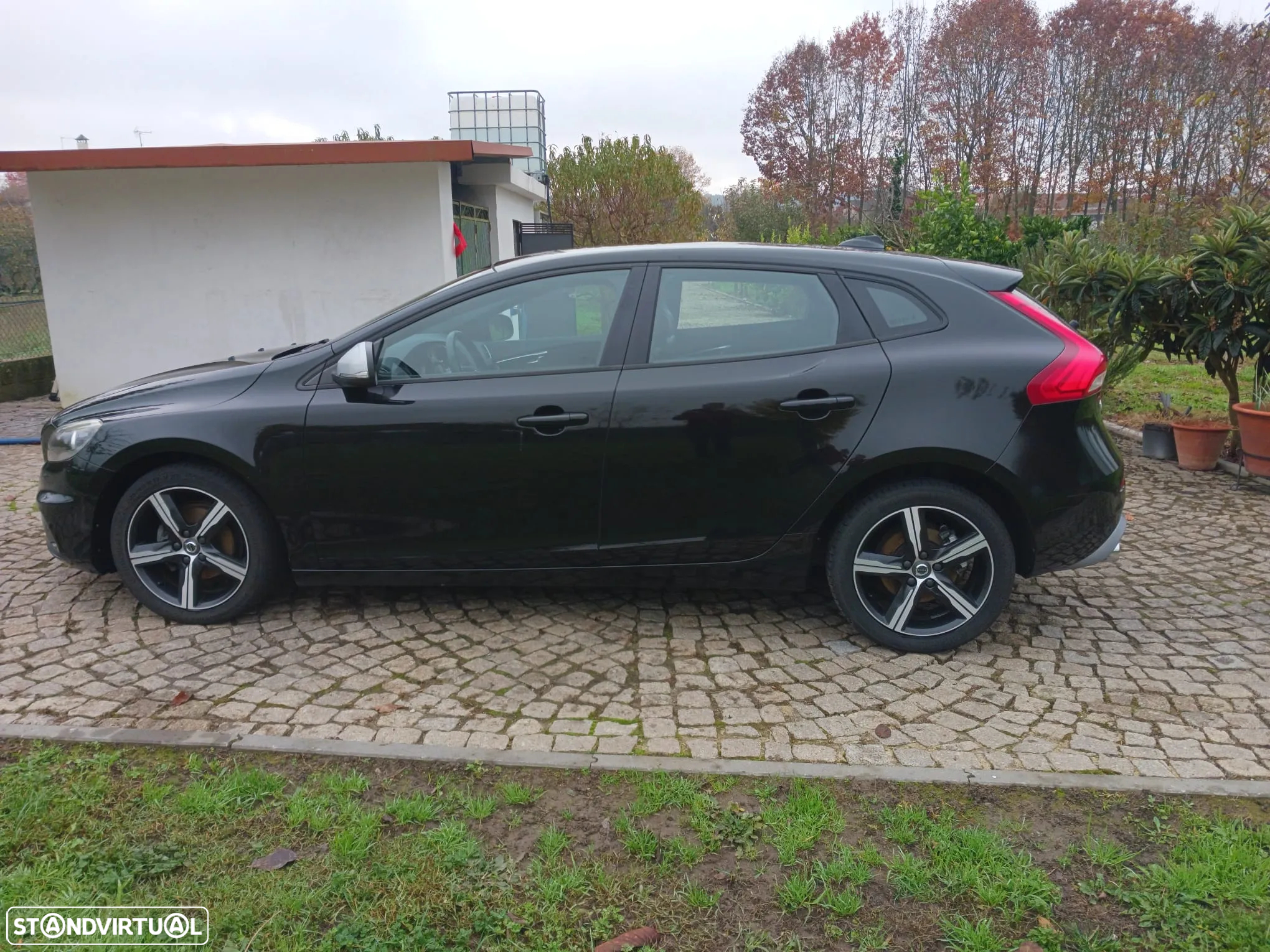 Volvo V40 2.0 D2 R-Design - 8