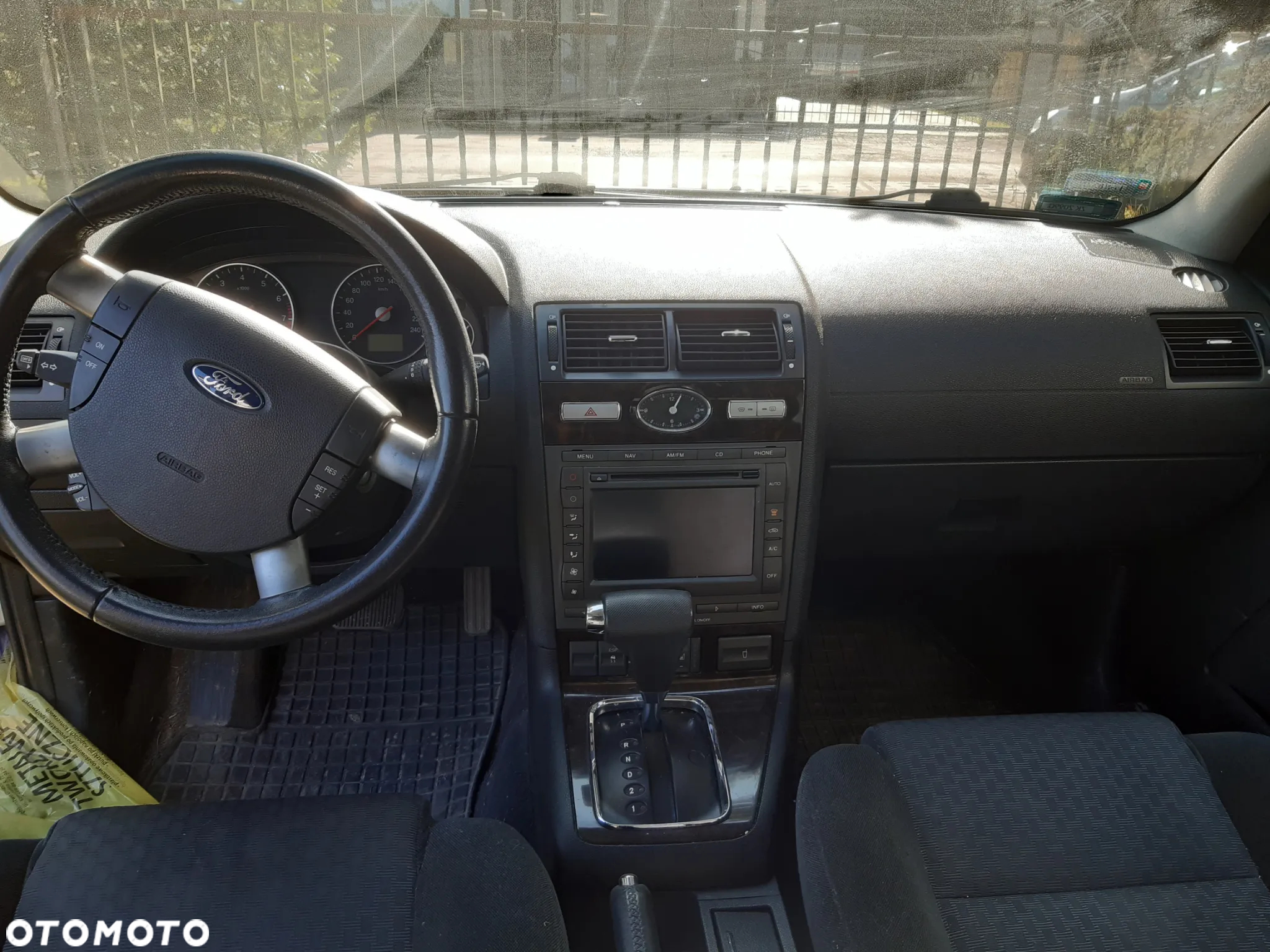 Ford Mondeo 2.0 Ghia - 4