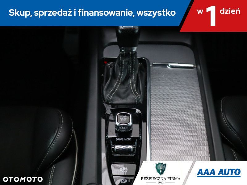 Volvo XC 60 - 18