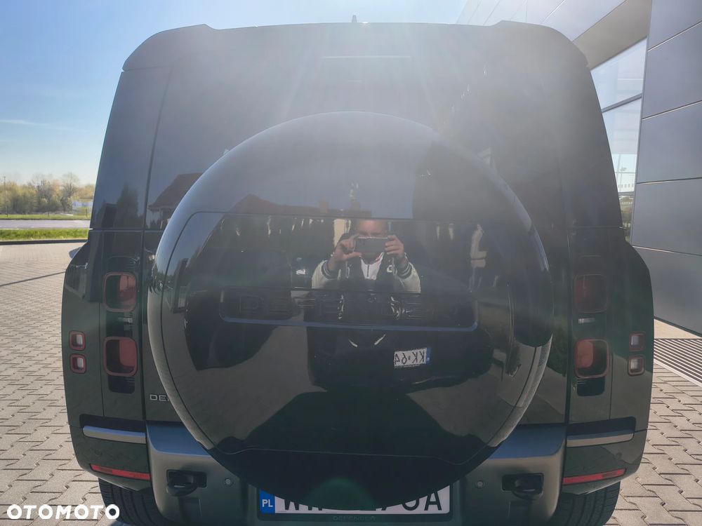 Land Rover Defender 3.0 D250 mHEV X-Dynamic SE - 9