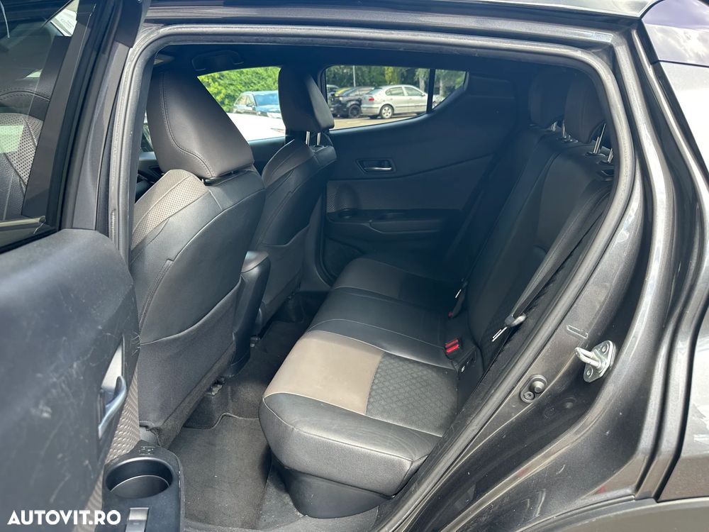 Toyota C-HR 2.0 Lounge - 11