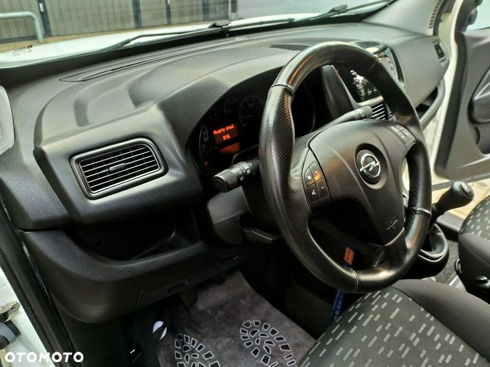 Opel Combo - 17