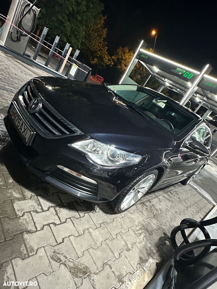 Volkswagen Passat 2.0TDI Comfortline DPF DSG - 1
