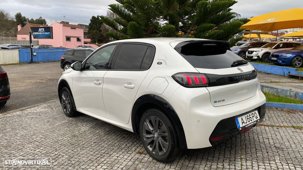 Peugeot e-208 50 kWh Allure Pack - 15