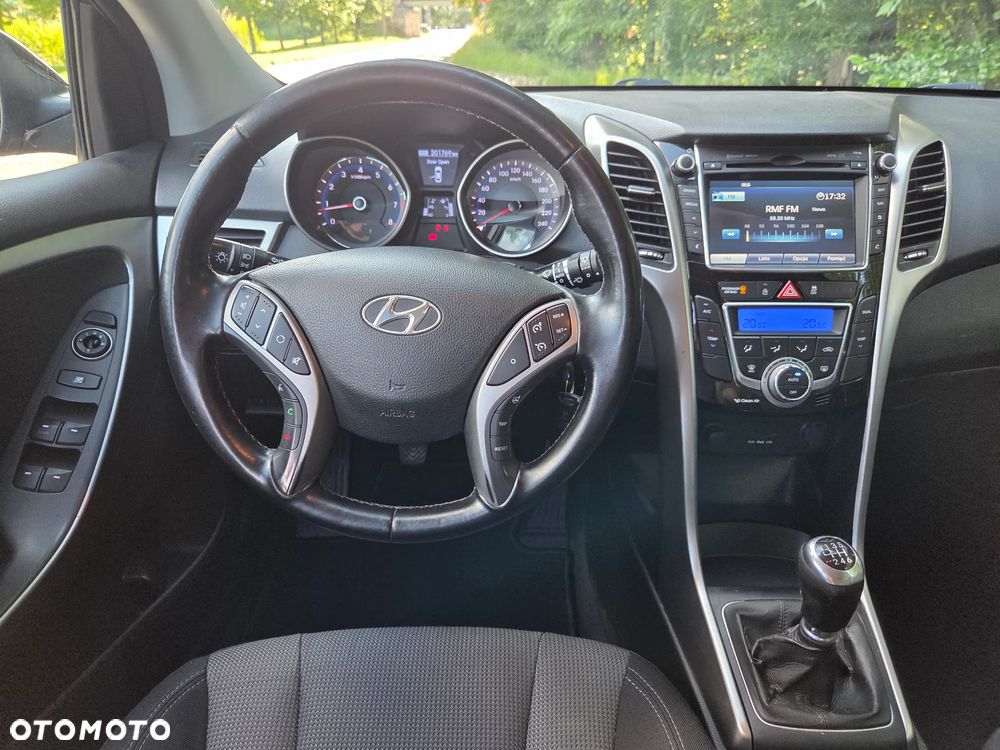 Hyundai i30 - 16