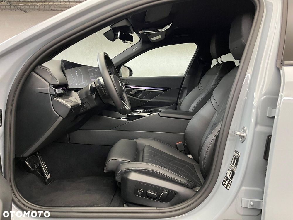 BMW Seria 5 520d xDrive mHEV M Sport - 21