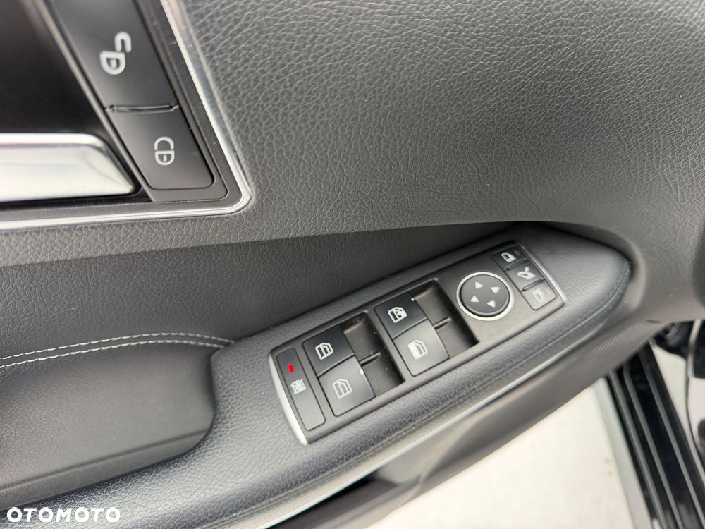 Mercedes-Benz Klasa E 250 7G-TRONIC Avantgarde - 20