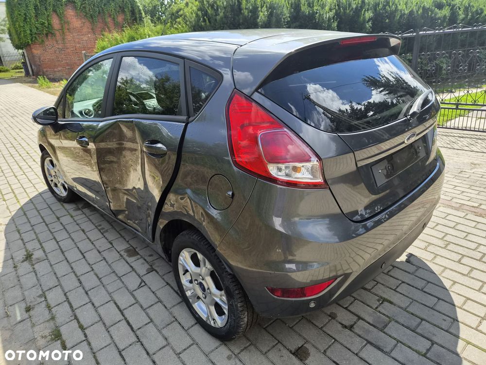 Ford Fiesta - 6