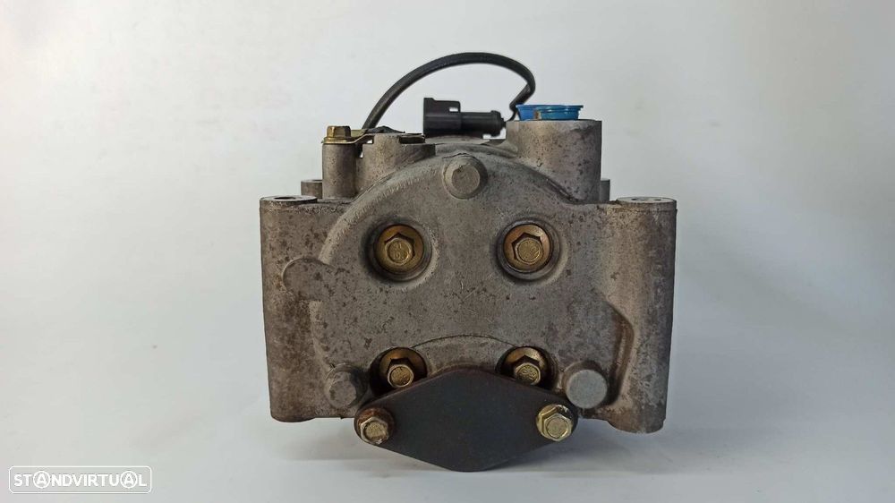 COMPRESSOR DE AR CONDICIONADO FORD FOCUS BERLINA (CAK) TREND - 4