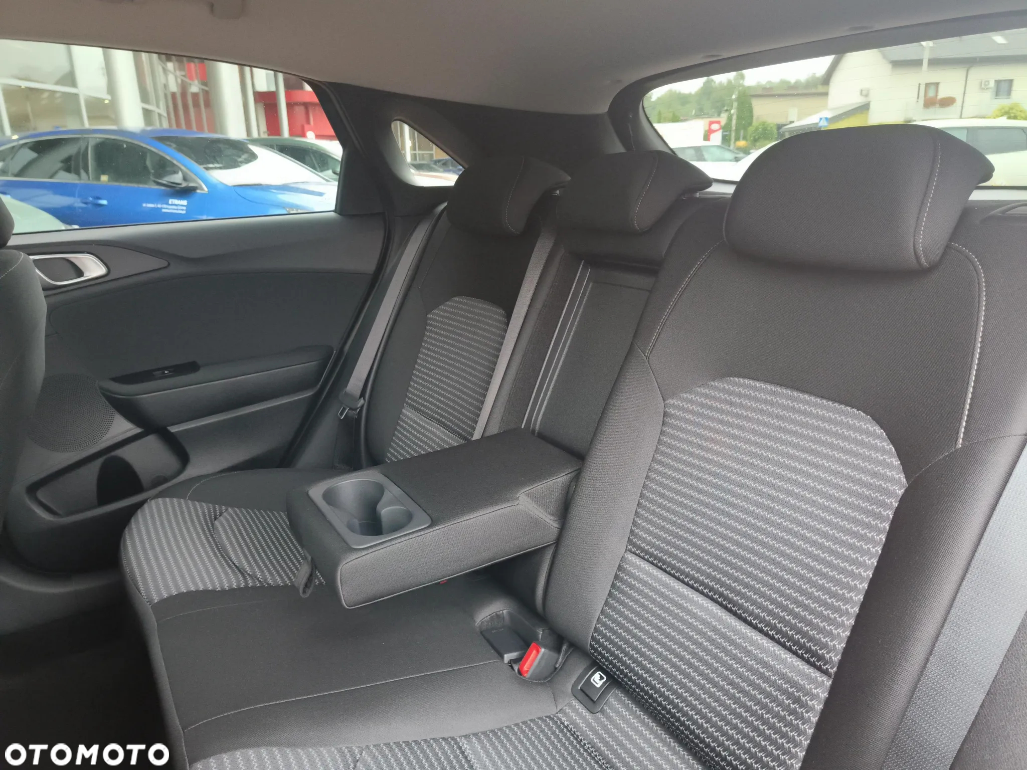Kia Ceed 1.5 T-GDI M - 22