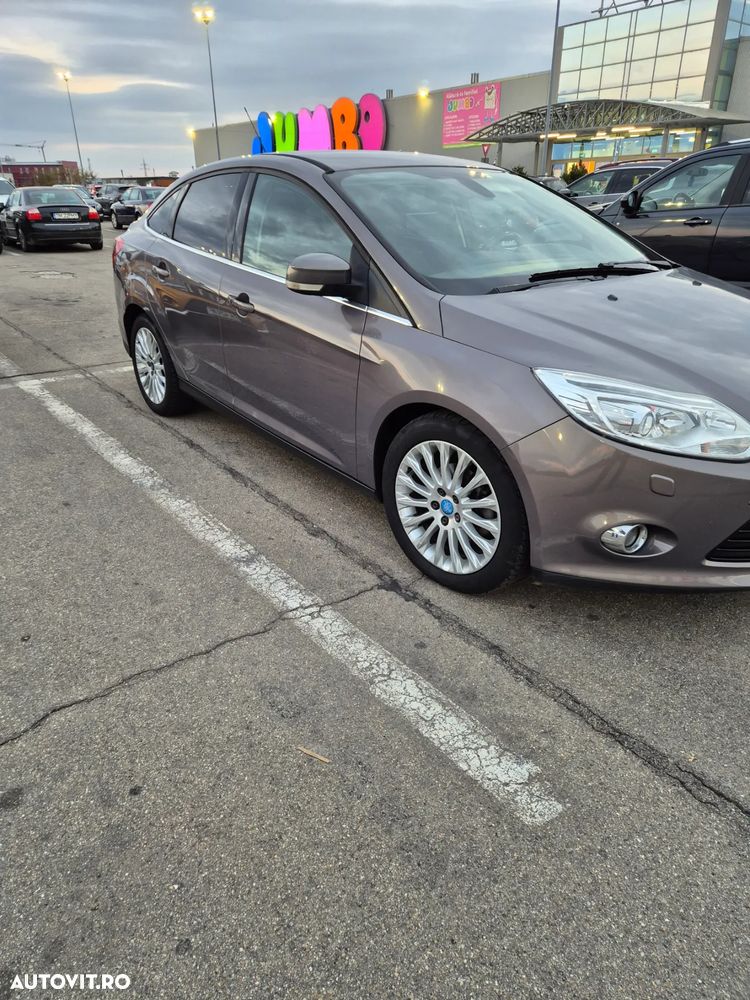 Ford Focus 1.6 TDCi DPF Titanium - 8
