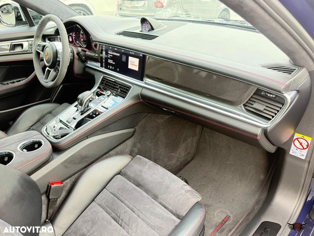 Porsche Panamera GTS - 22
