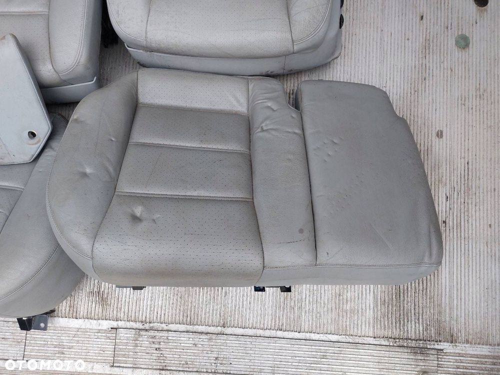 KOMPLET FOTELI LEWY PRAWY KANAPA TYŁ  PORSCHE CAYENNE  I - 2