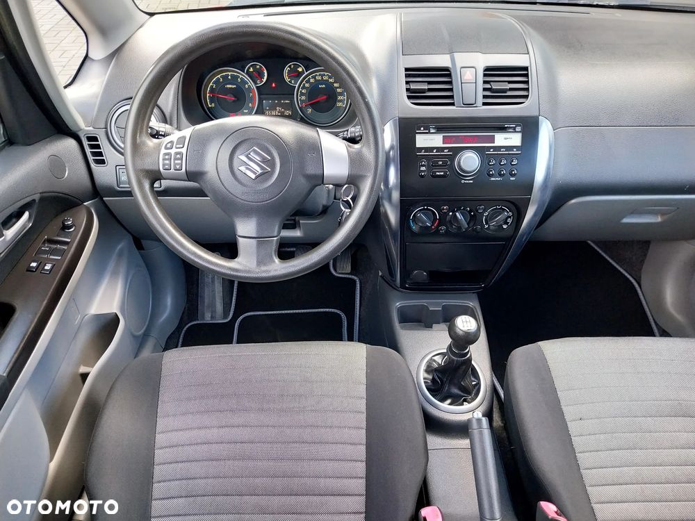 Suzuki SX4 1.6 Premium - 16