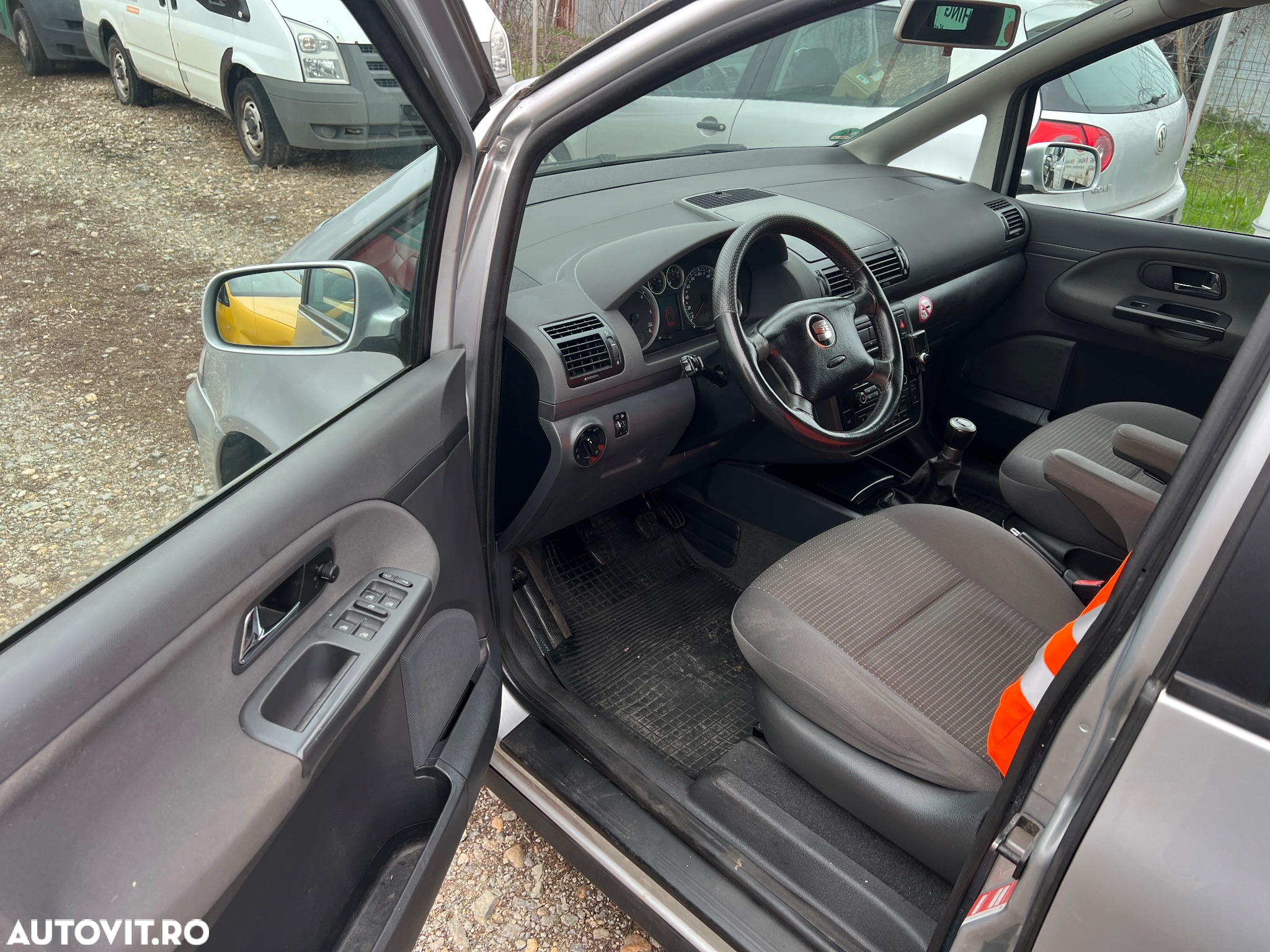 Volkswagen Sharan 2.0 TDI Comfortline - 8
