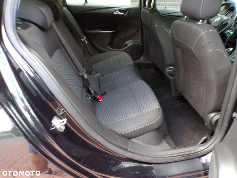 Opel Astra 2016