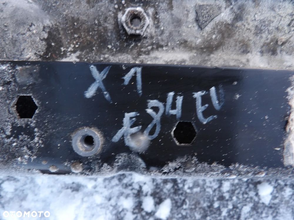 BMW - E84,E90,E91,E92,E93 - WÓZEK , SANKI - XDRIVE - PRZÓD - EUROPA - 3