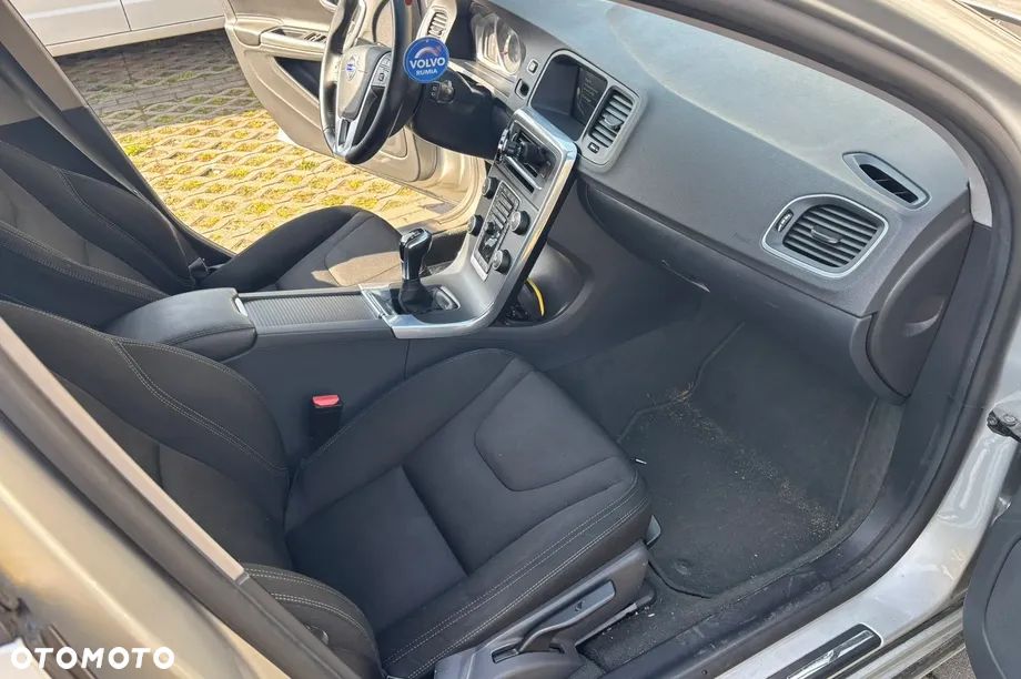 Volvo V60 - 2