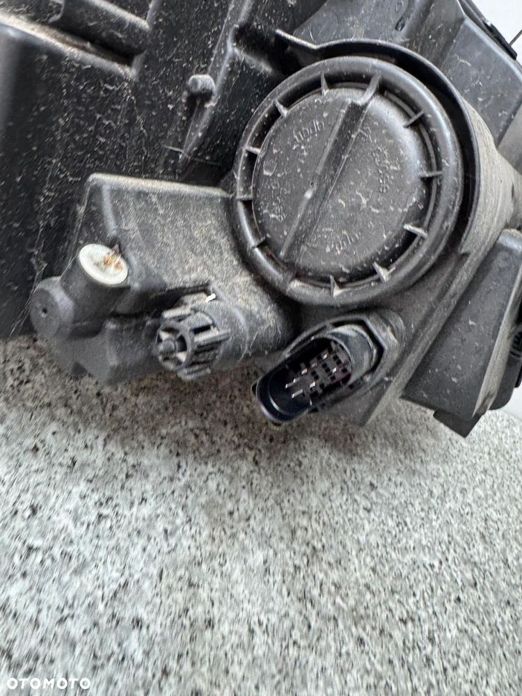 lampa lewy przód mercedes gla w156 2015-2018 a1569061300 - 12