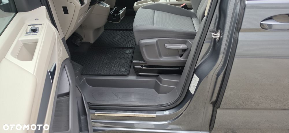 Volkswagen Multivan 2.0 TDI L2 Life DSG - 11