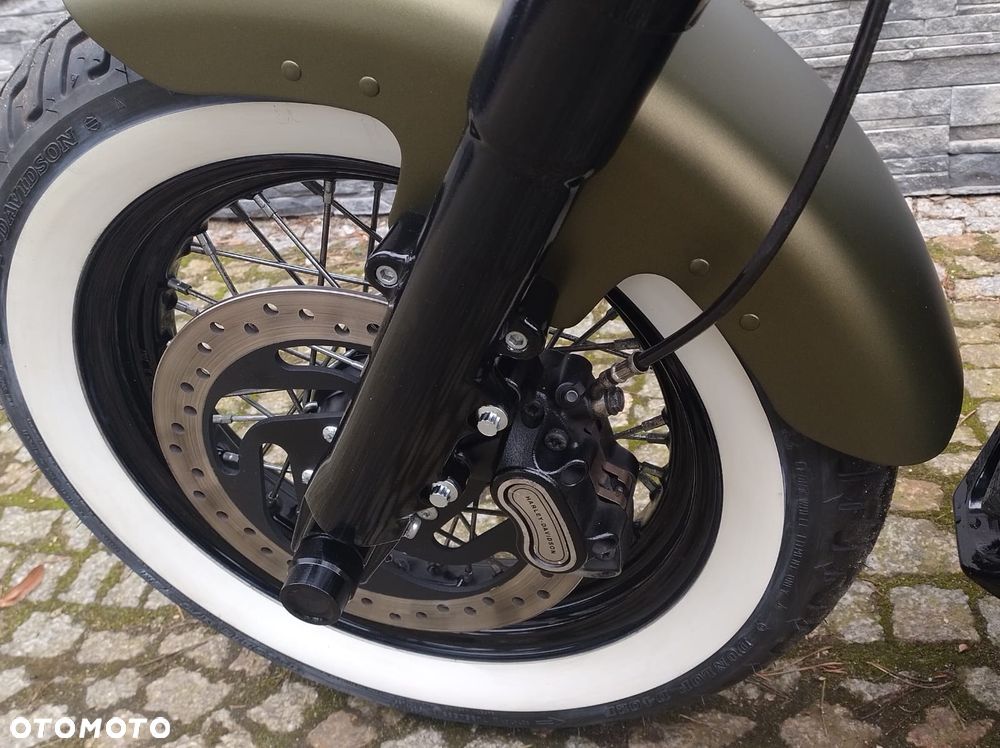 Harley-Davidson Softail Slim - 24