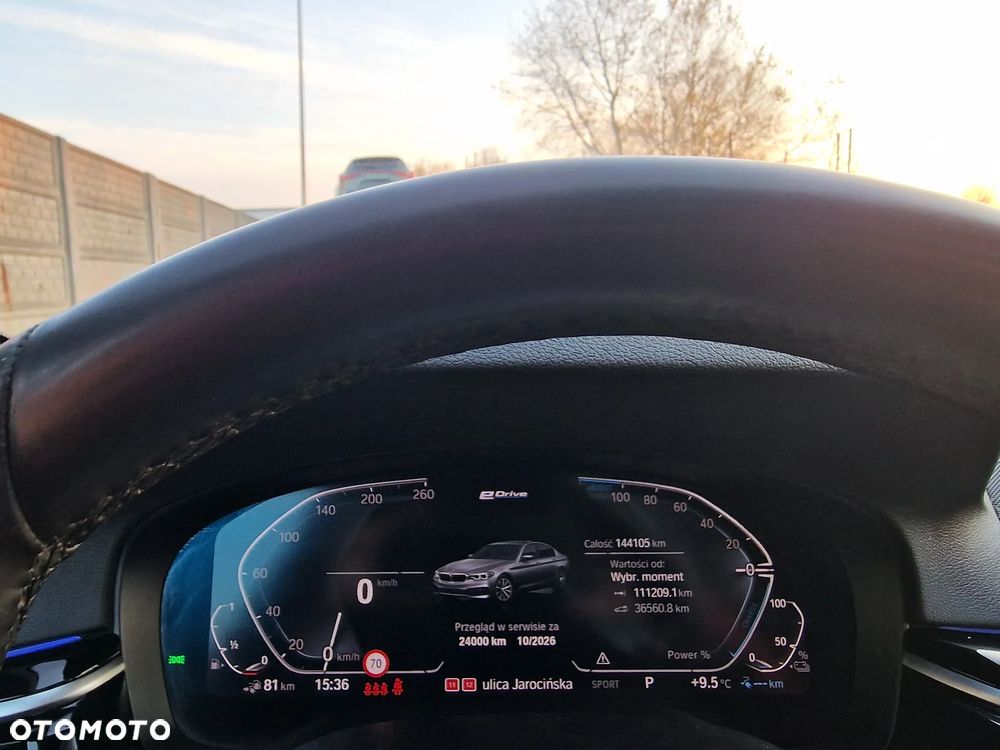 BMW Seria 5 530e iPerformance Sport Line sport - 17