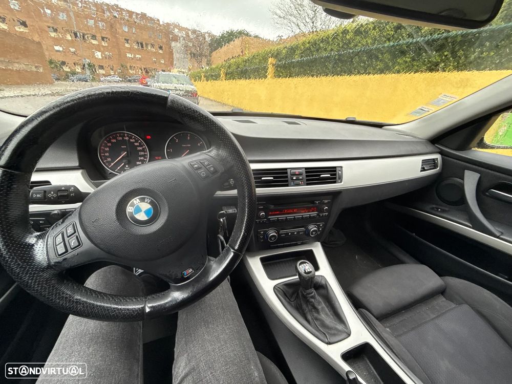 BMW 318 d Sport - 8
