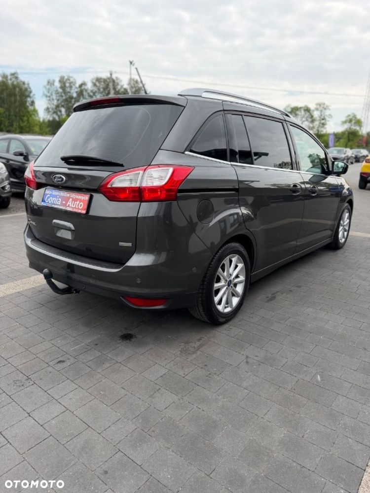 Ford Grand C-MAX - 13