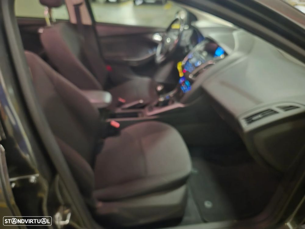 Ford Focus SW 1.5 TDCi Trend+ - 34