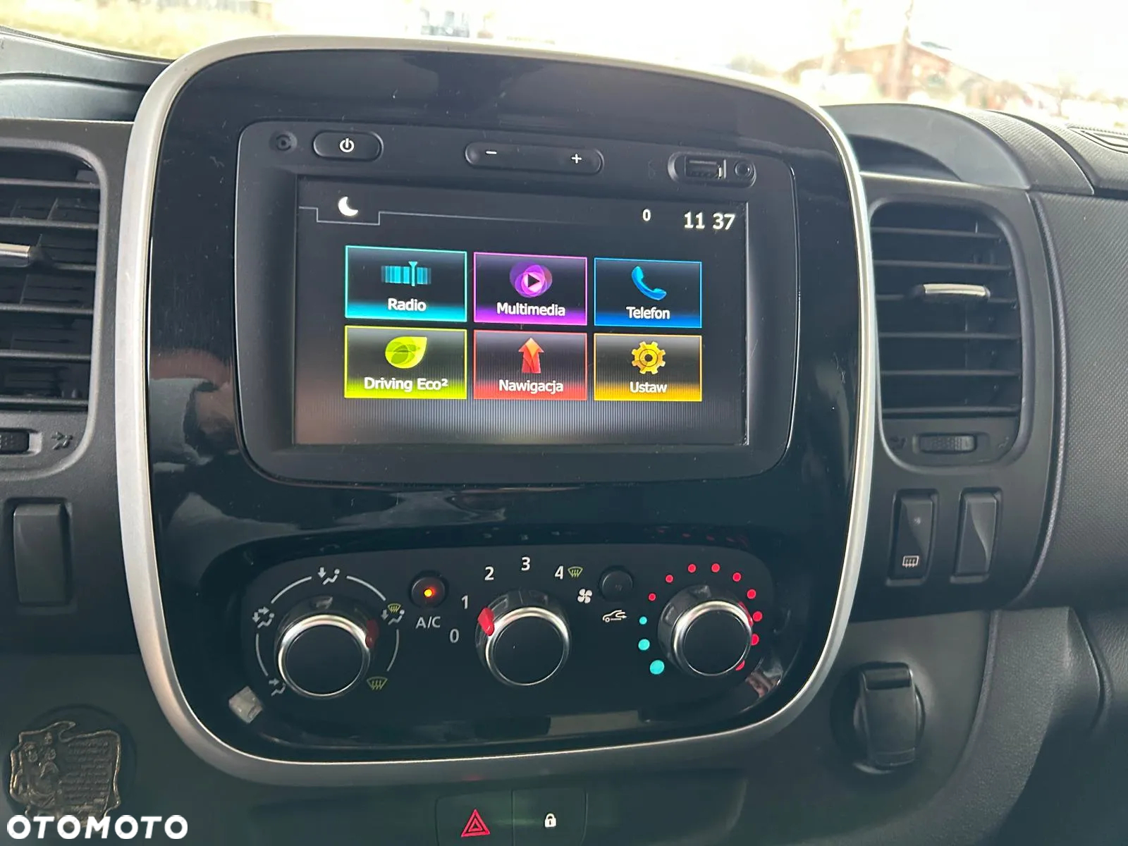 Renault TRAFIC - 11