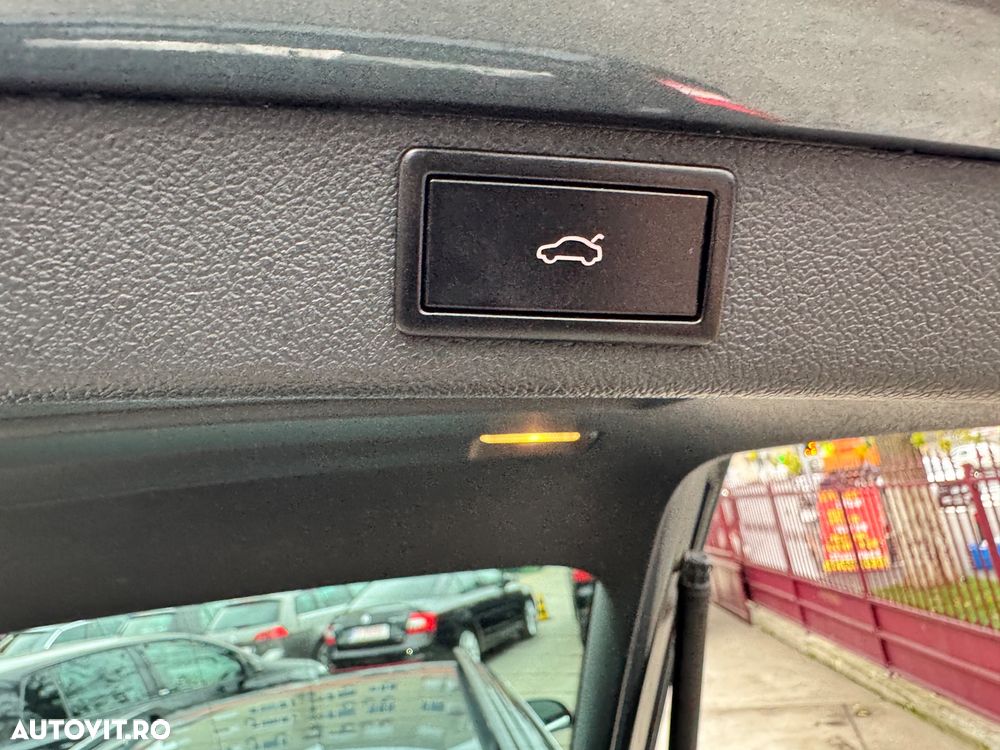 Skoda Superb 2.0 TDI Green tec DSG Elegance - 16