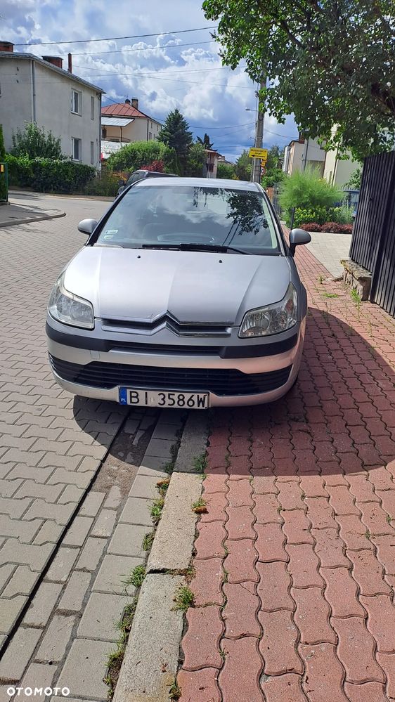Citroën C4 1.4 16V X - 1