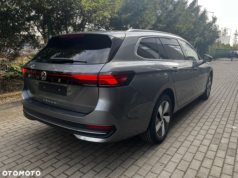 Volkswagen Passat Variant - 12
