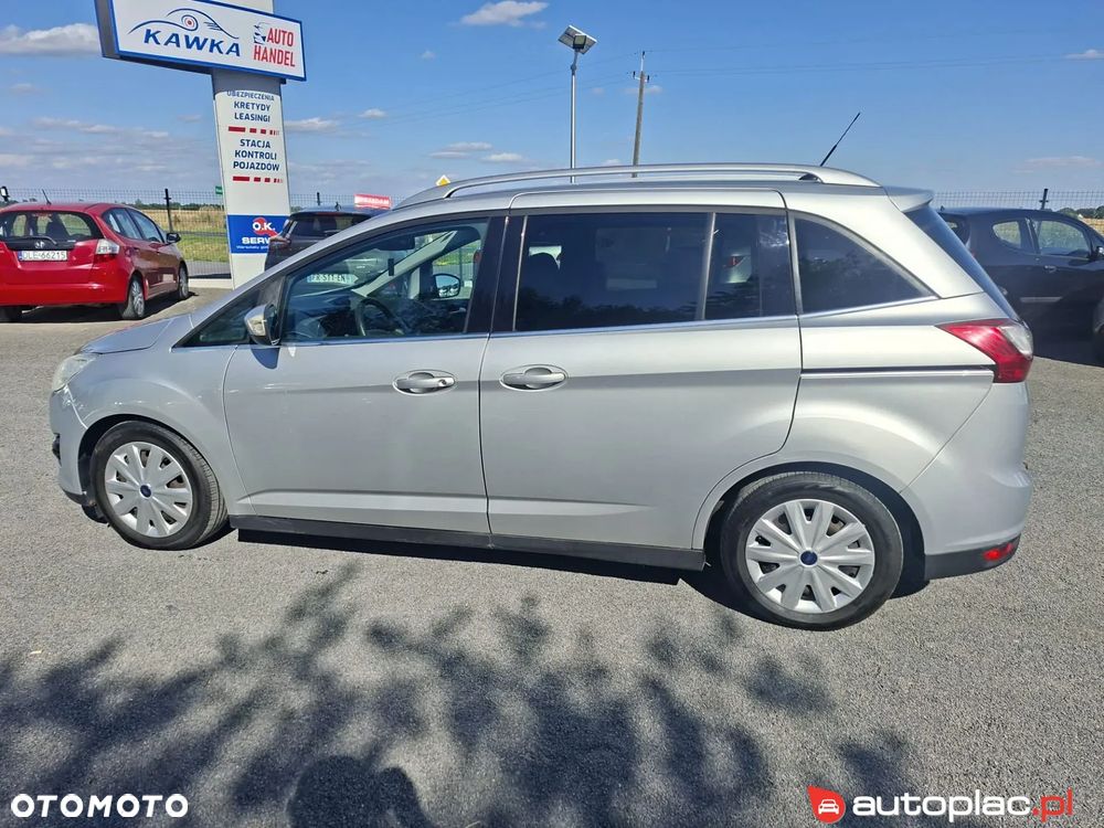 Ford Grand C-MAX - 3