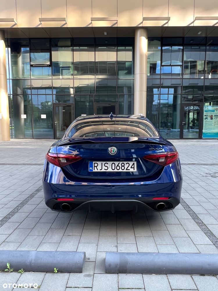 Alfa Romeo Giulia - 11