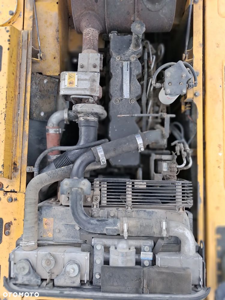 Komatsu PC210LC-8 - 7