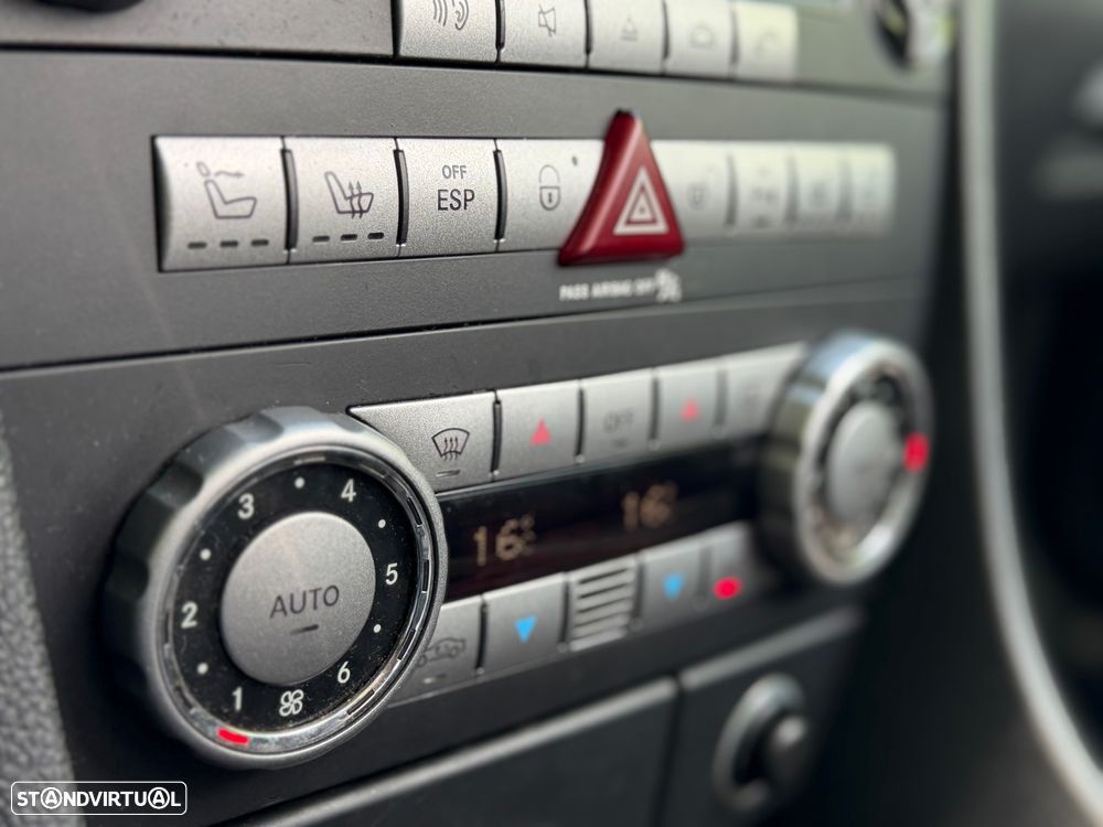 Mercedes-Benz SLK 200 Kompressor - 25