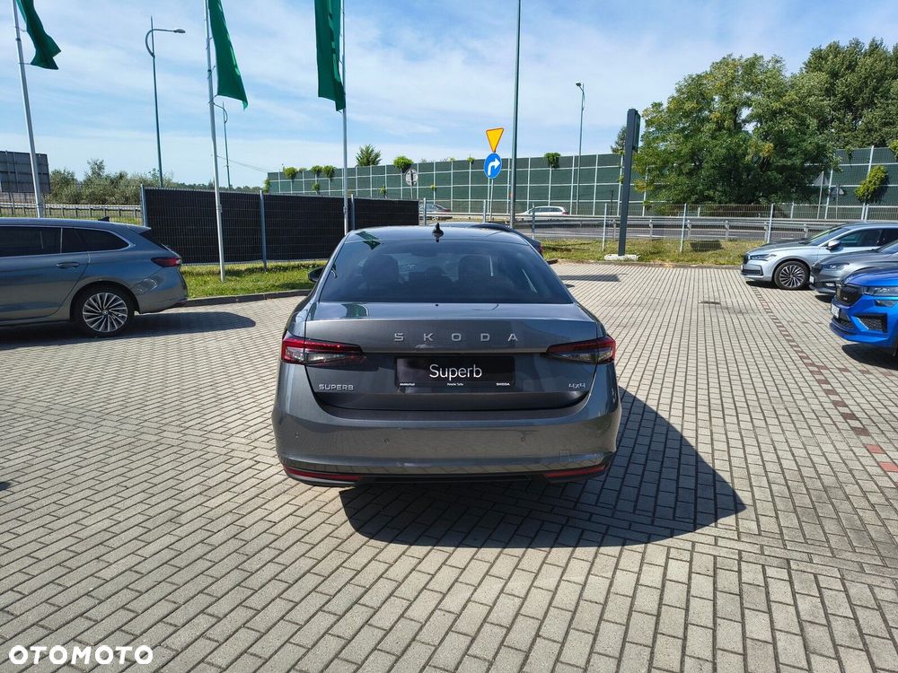 Skoda Superb 2.0 TSI 4x4 Selection DSG - 7