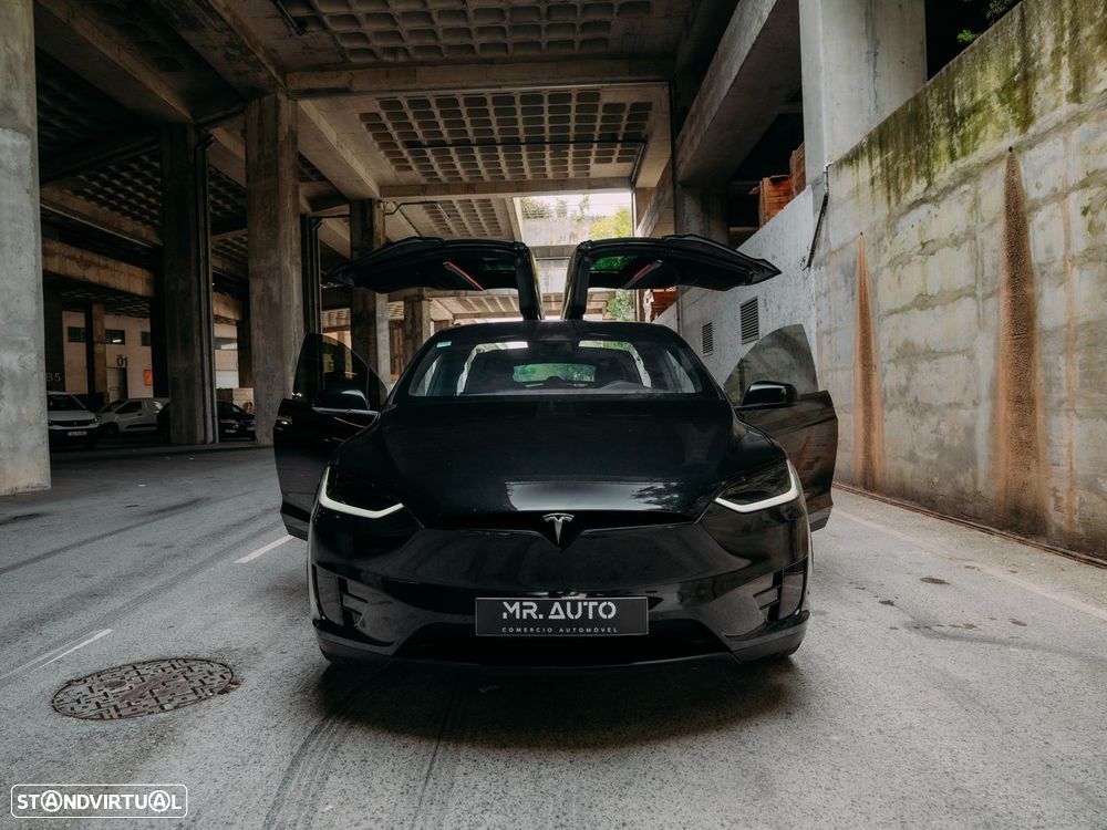 Tesla Model X 100D - 21