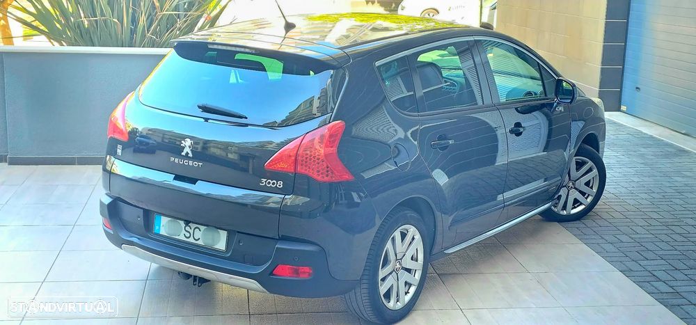 Peugeot 3008 2.0 HDi Hybrid4 - 22