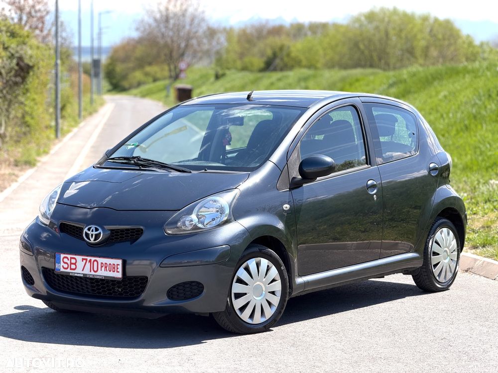 Toyota Aygo Cool - 1