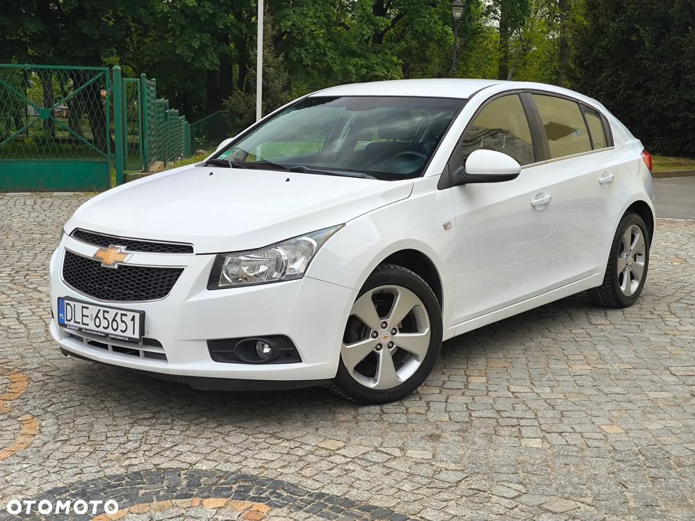 Chevrolet Cruze 1.8 LT+ - 9