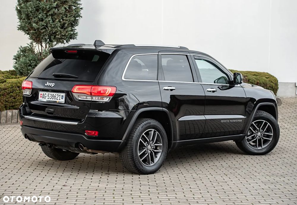 Jeep Grand Cherokee - 13