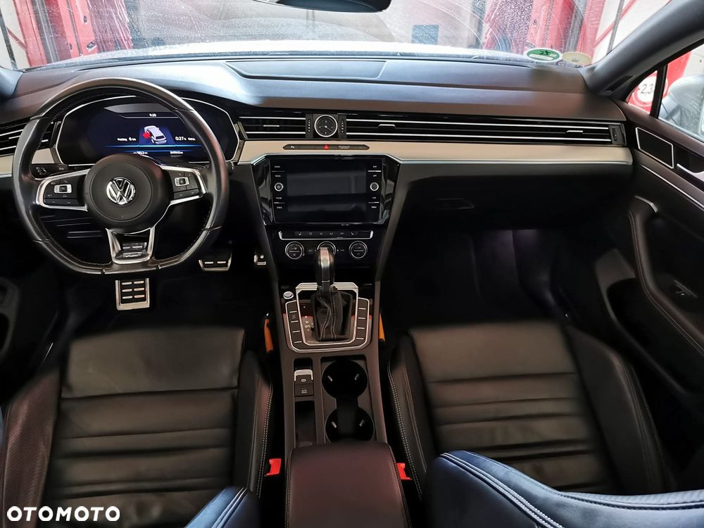 Volkswagen Passat 2.0 TDI SCR DSG - 10