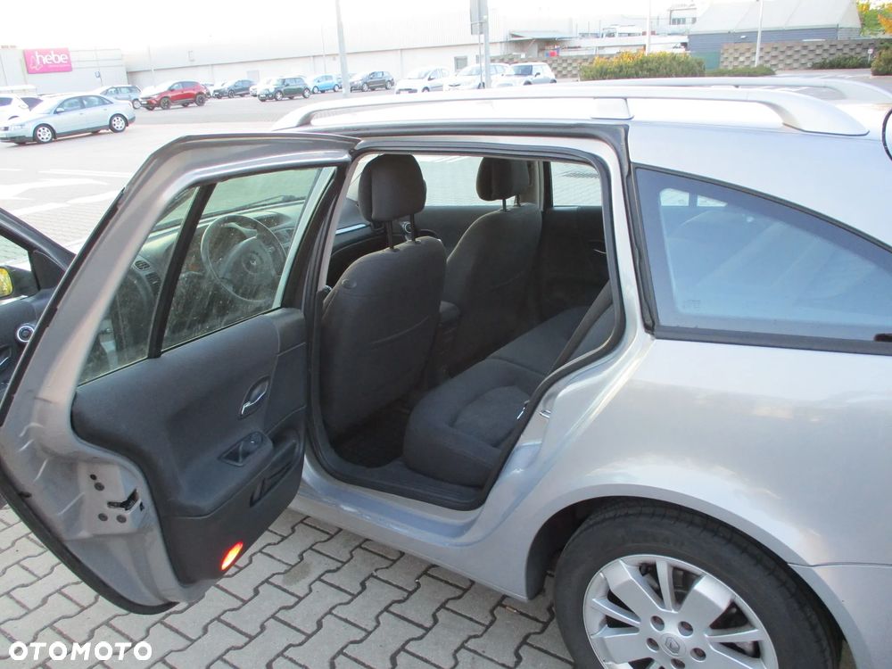 Renault Laguna 2.0 16V Emotion - 24