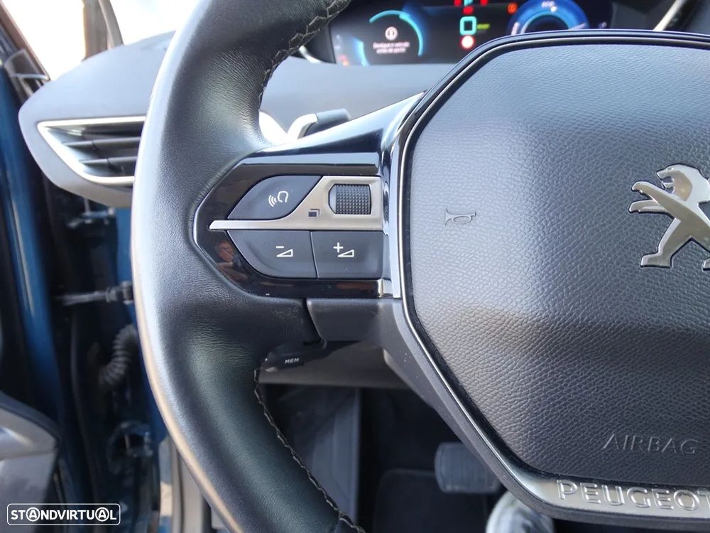 Peugeot 3008 1.6 Hybrid Allure e-EAT8 - 17