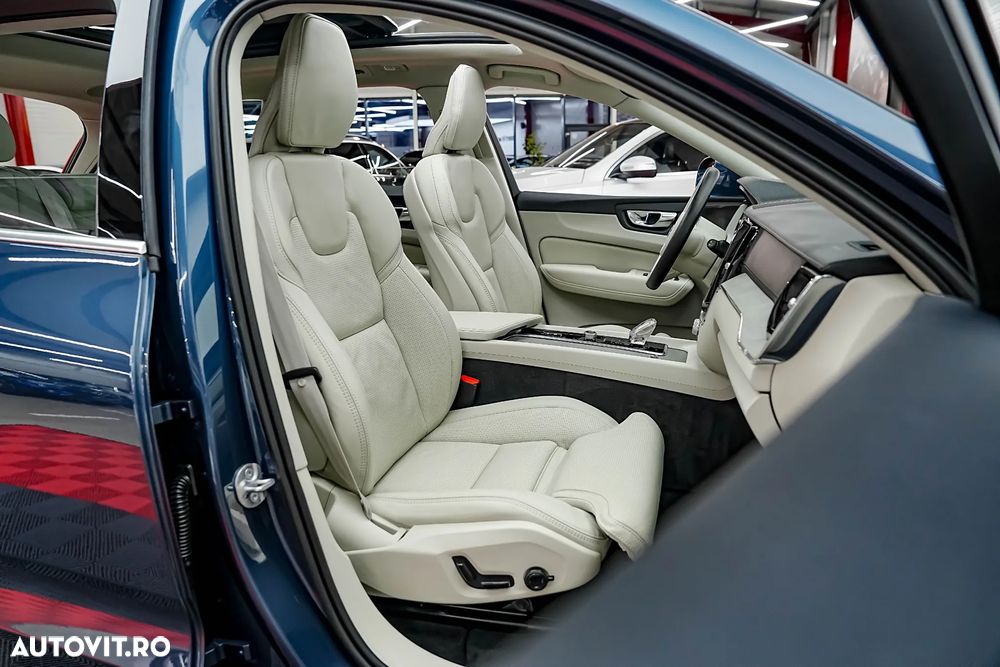 Volvo XC 60 Recharge T6 Twin Engine eAWD Inscription Expression - 10